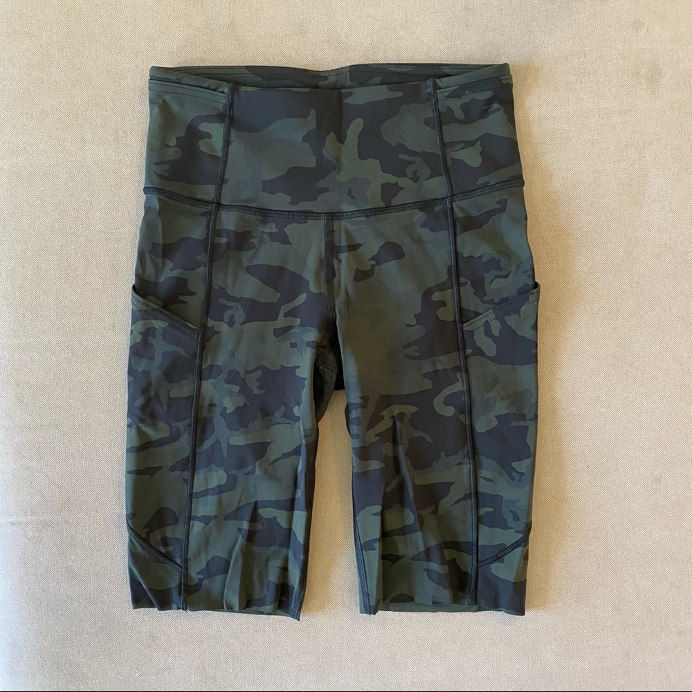 Fast and Free Short 8”